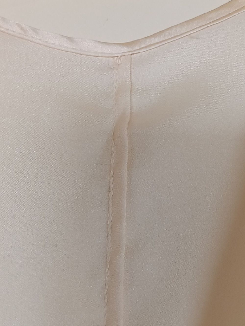 What Katie Did Gold Label Satin  Cream Wrap Robe with Attached Tie Waist Size 12 - Picture 8 of 16